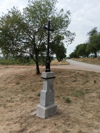 065