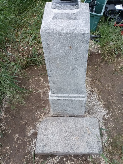 122