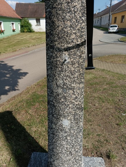 119