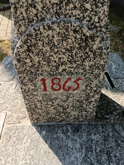 123