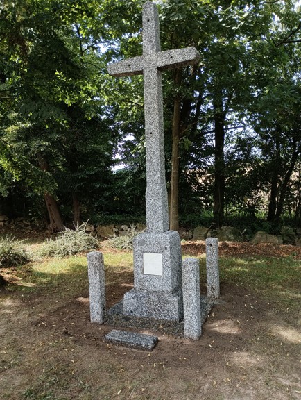090