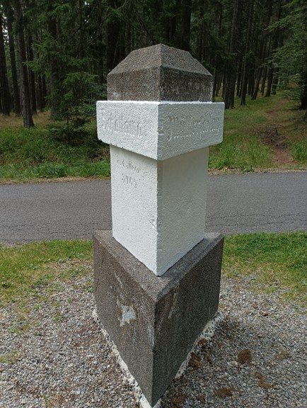 015