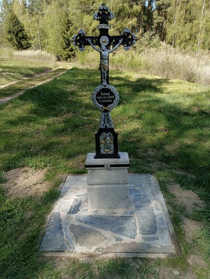 090