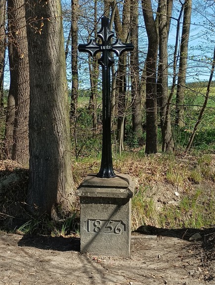 056