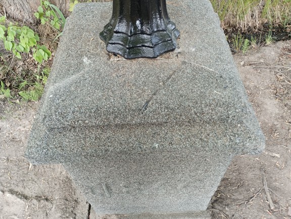 074