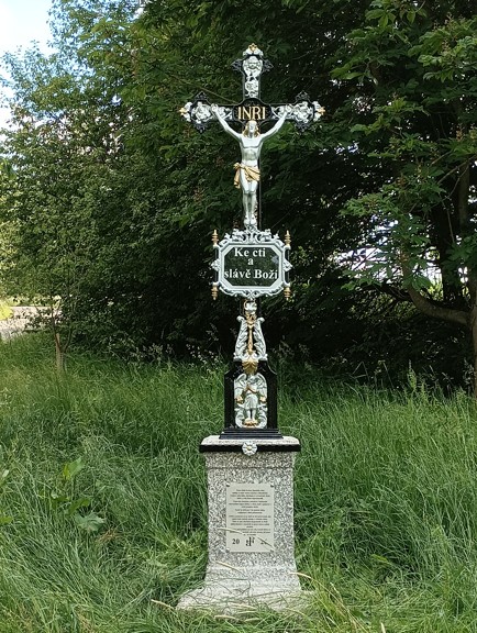 125