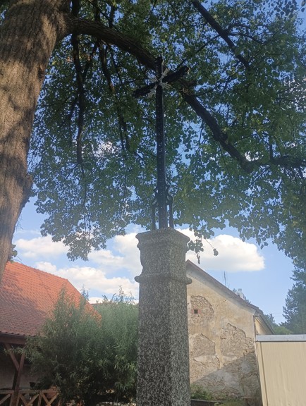053