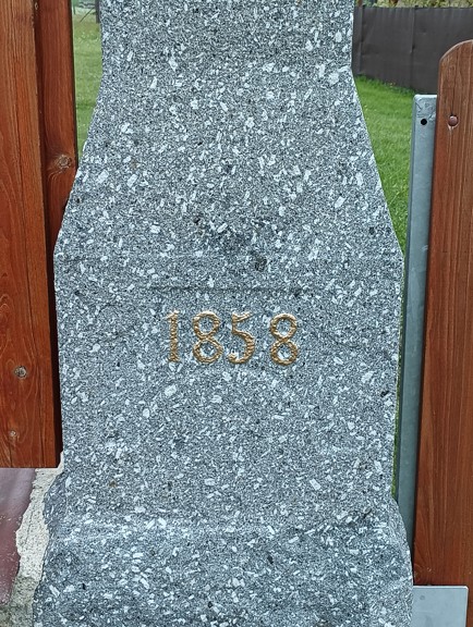 051