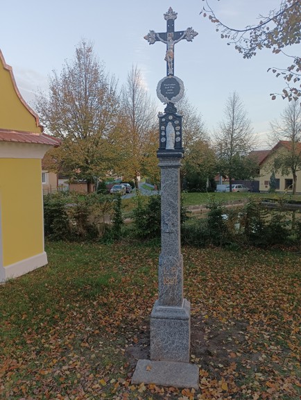 122