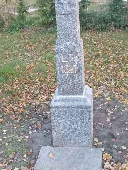 124